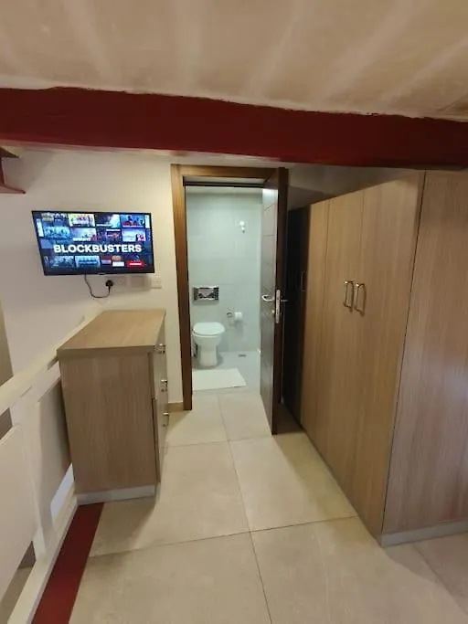 Modern Duplex Studio In Valletta Apartment 0*,